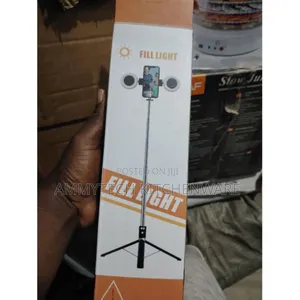 Selfie🤳 Stick Tripod With Light