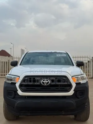 Toyota Tacoma 2017 White