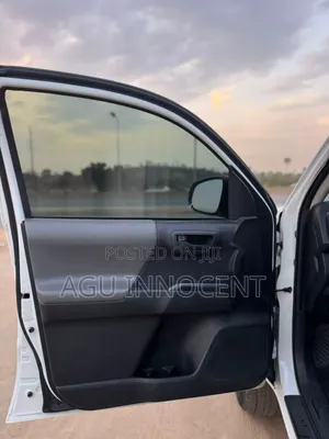 Toyota Tacoma 2017 White