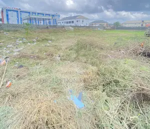 1800sqm Land Directly Facing Express Opposite Beachwood Estate Bogije