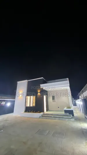 3bdrm Bungalow in Omachi Estate Off, Port-Harcourt for sale