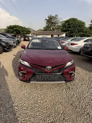 Toyota Camry XSE FWD (2.5L 4cyl 8AM) 2018 Maroon