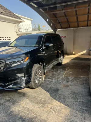 Toyota Land Cruiser Prado 2016 Black