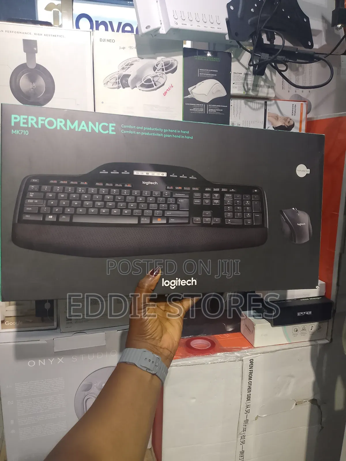Logitech Performance Mk710 Wireless Keyboard and Mouse