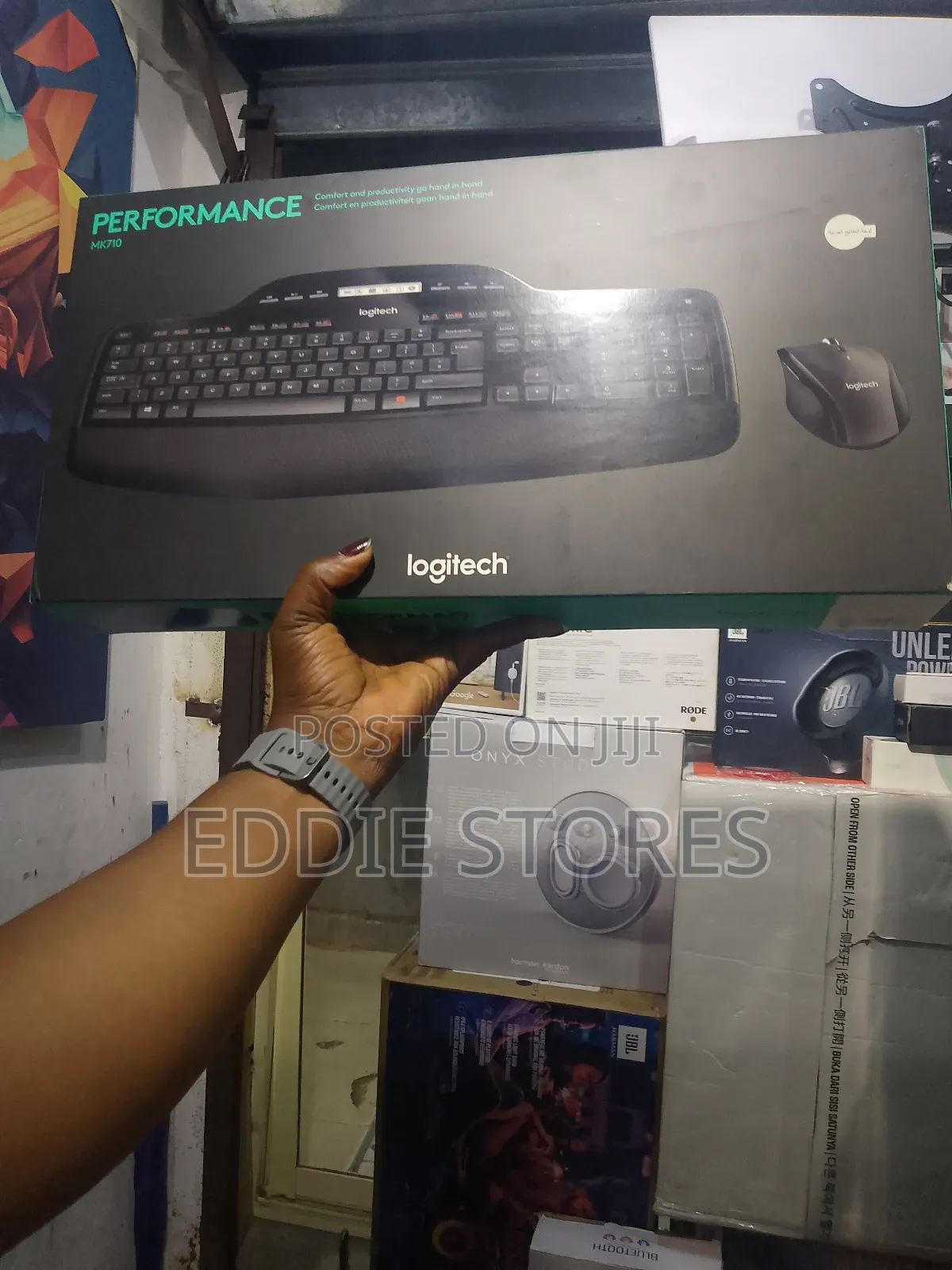 Logitech Performance Mk710 Wireless Keyboard and Mouse