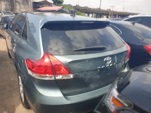 Toyota Venza 2010 Green