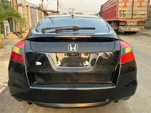 Honda Crosstour 2011 Black
