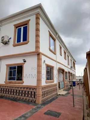 8bdrm Block of Flats in Airport 2Nd Gate, Alakia for sale
