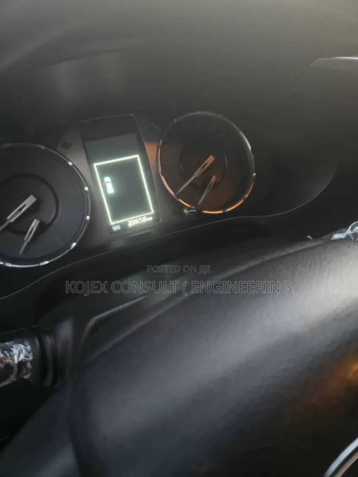 Toyota Hilux 2021 Black