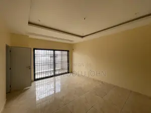 4bdrm Townhouse / Terrace in Utako for rent
