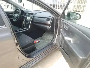 Toyota Camry LE 4dr Sedan (2.5L 4cyl 6A) 2017 Gray