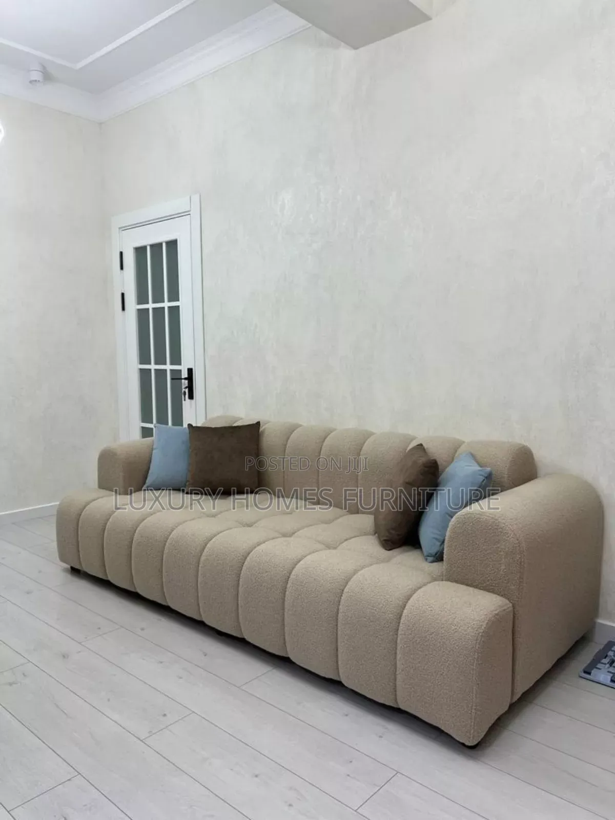 Standard Modern 3 Sitters Sofa