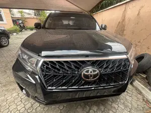 Toyota Land Cruiser Prado 2010 Black