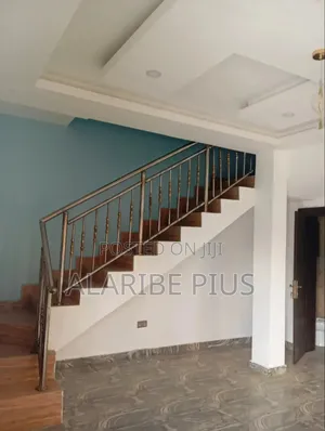 3bdrm Duplex in Self Compound/Fully, Life Camp for rent