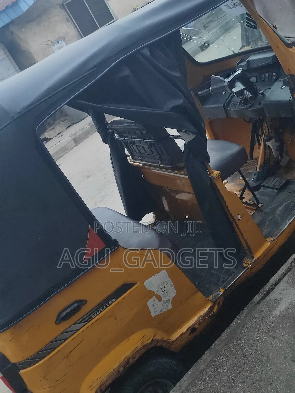 TVS Apache 180 RTR 2024 Yellow
