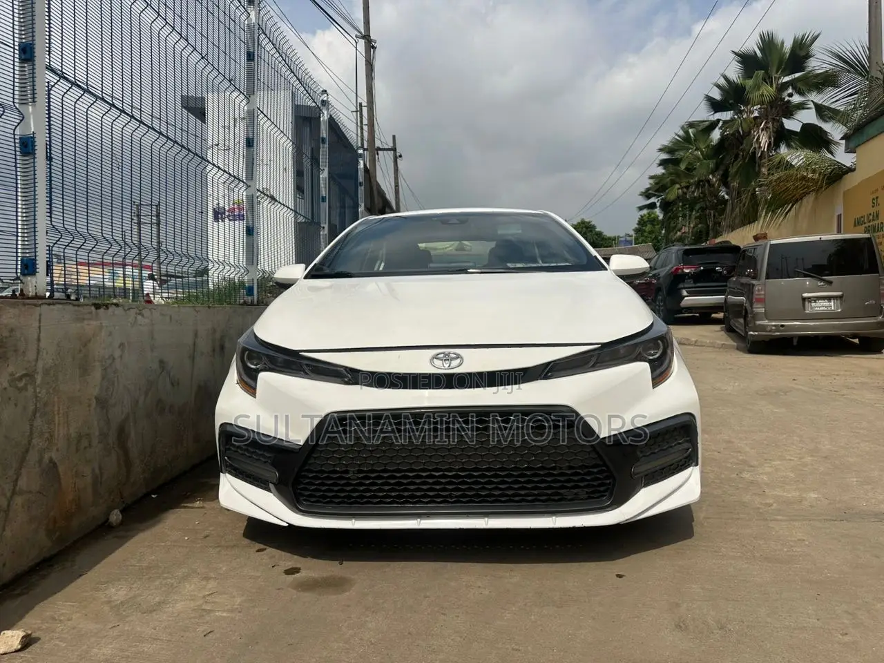Toyota Corolla LE 2020 White