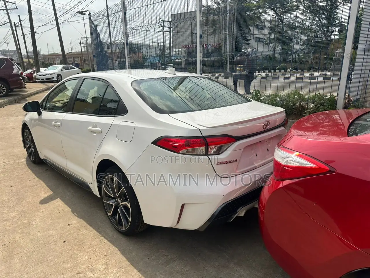 Toyota Corolla LE 2020 White