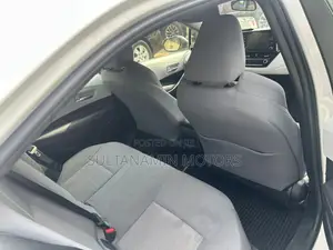 Toyota Corolla LE 2020 White