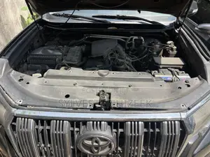 Toyota Land Cruiser Prado 2015 Black