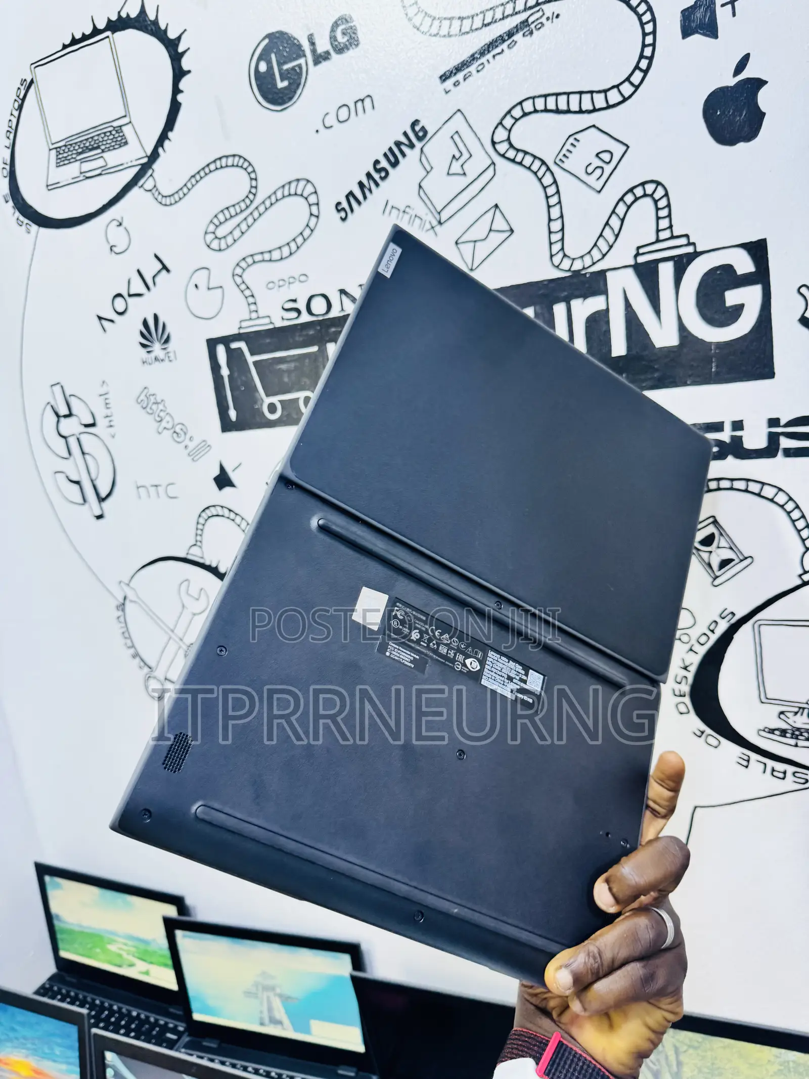 Laptop Lenovo 100e 4GB Intel SSD 128GB