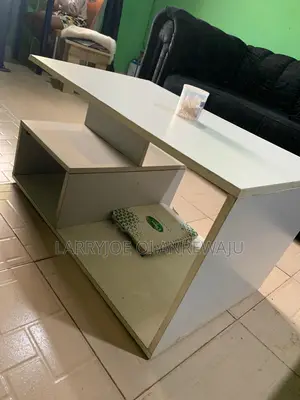 Clean Center Table