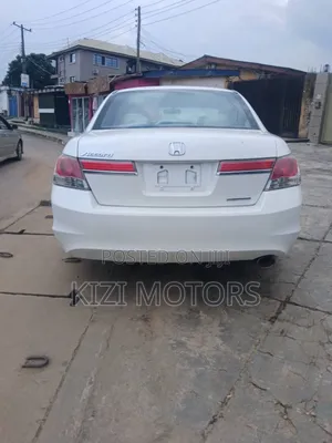 Honda Accord 2.0 Sedan Automatic 2012 White