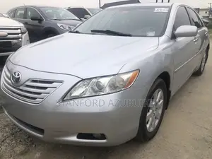 Toyota Camry XLE V6 4dr Sedan (3.5L 6cyl 6AM) 2007 Silver
