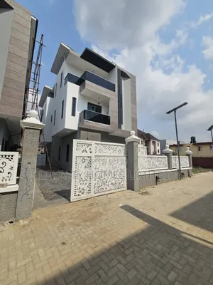 5bdrm Duplex in Ikeja Gra Lagos for rent