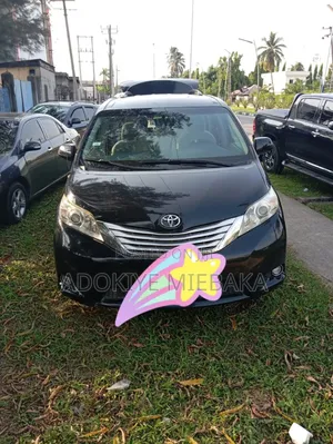 Toyota Sienna for Hire