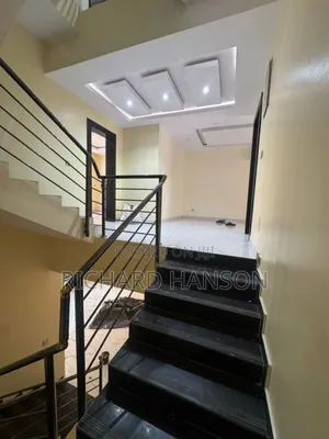 4bdrm Duplex in Coop Beach, Ikate for rent