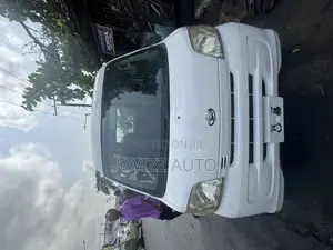 Daihatsu Hijet 2010 White