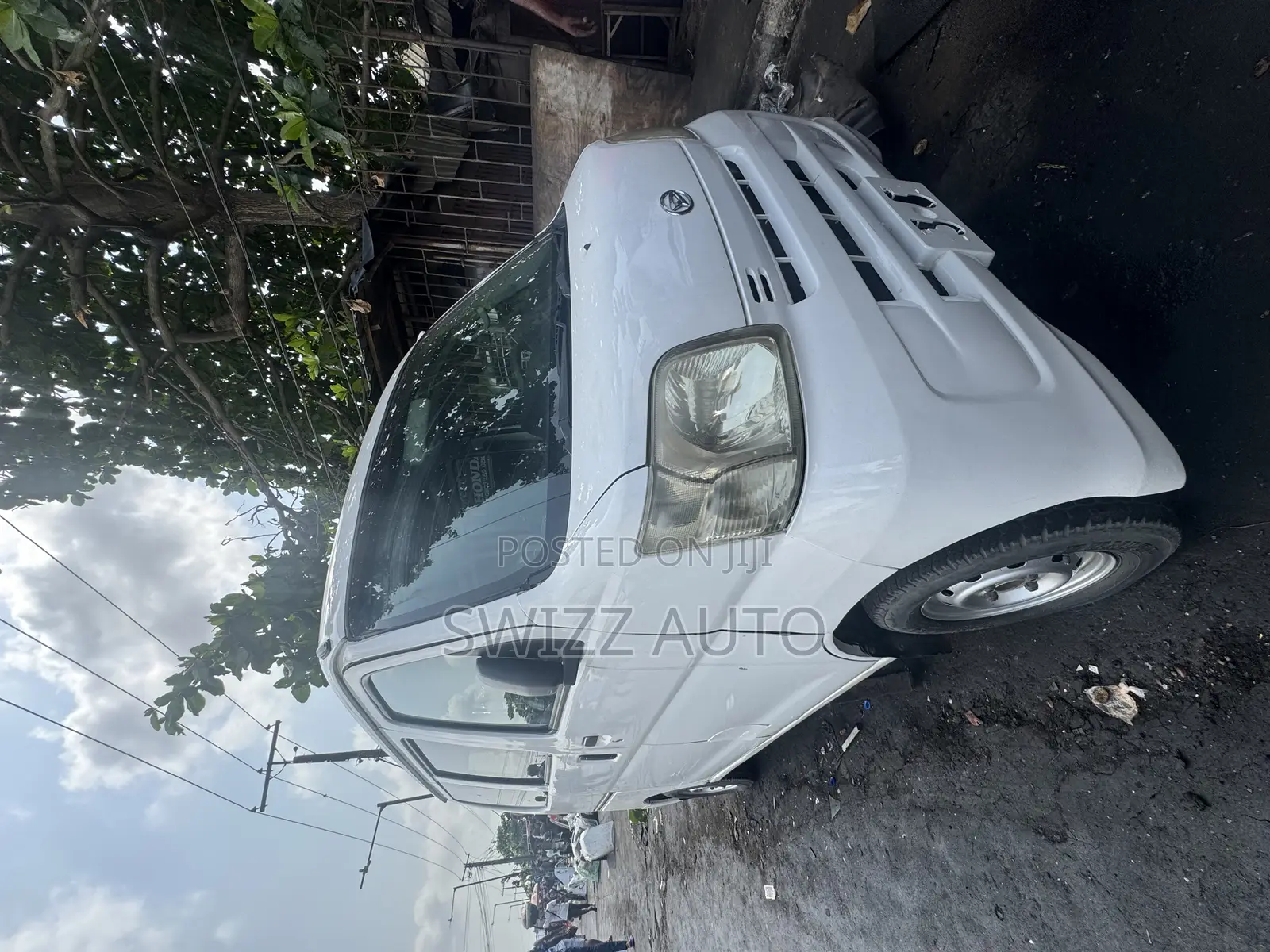 Daihatsu Hijet 2010 White