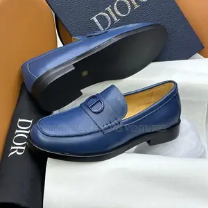 *New Inn  Dior