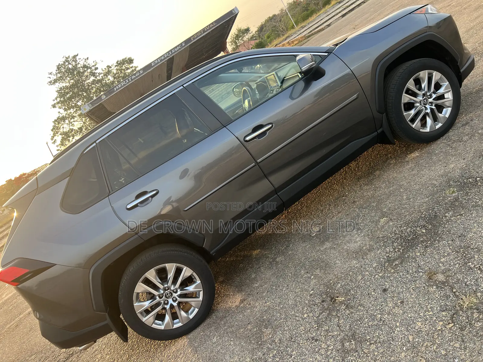 Toyota RAV4 2019 Gray