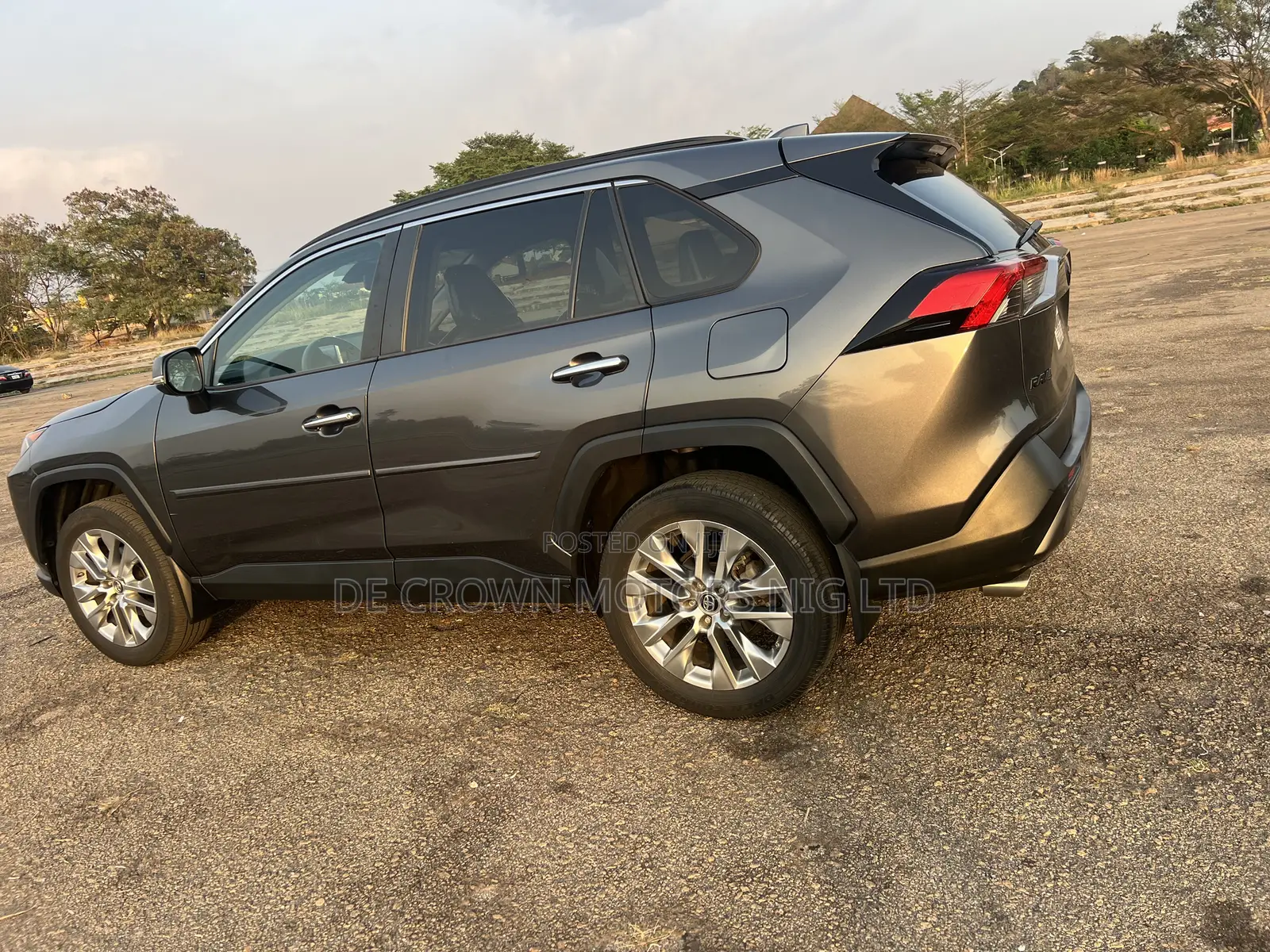 Toyota RAV4 2019 Gray