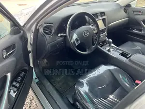 Lexus IS 250 Automatic 2012 Silver
