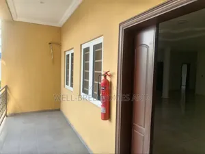 3bdrm Apartment in Ikeja Gra, Ikeja for rent