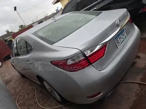 Lexus ES 2014 Silver
