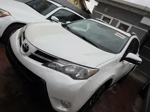 Toyota RAV4 2014 White