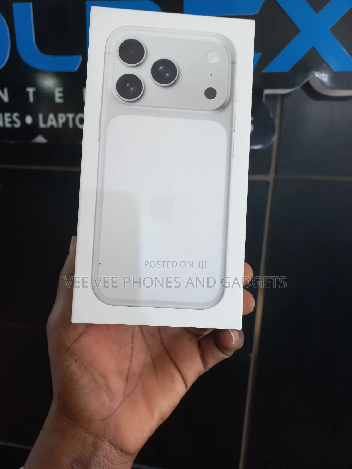 New Apple iPhone 17 Pro 1 TB Silver