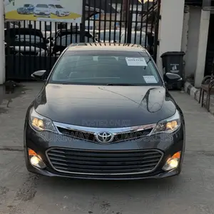 Toyota Avalon XLE Touring 4dr Sedan (3.5L 6cyl 6A) 2014 Gray