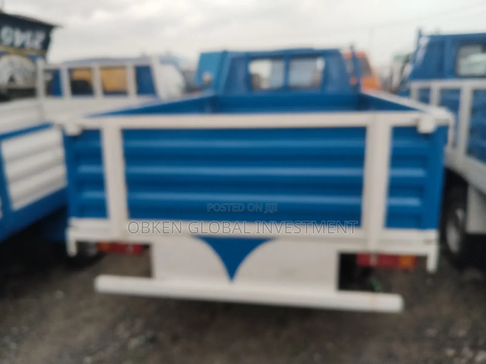 Mitsubishi Delica 2014 Blue