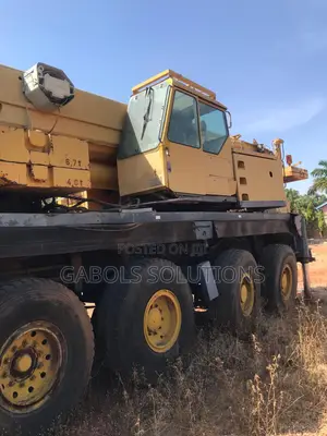 180 Tons Mobile Crane