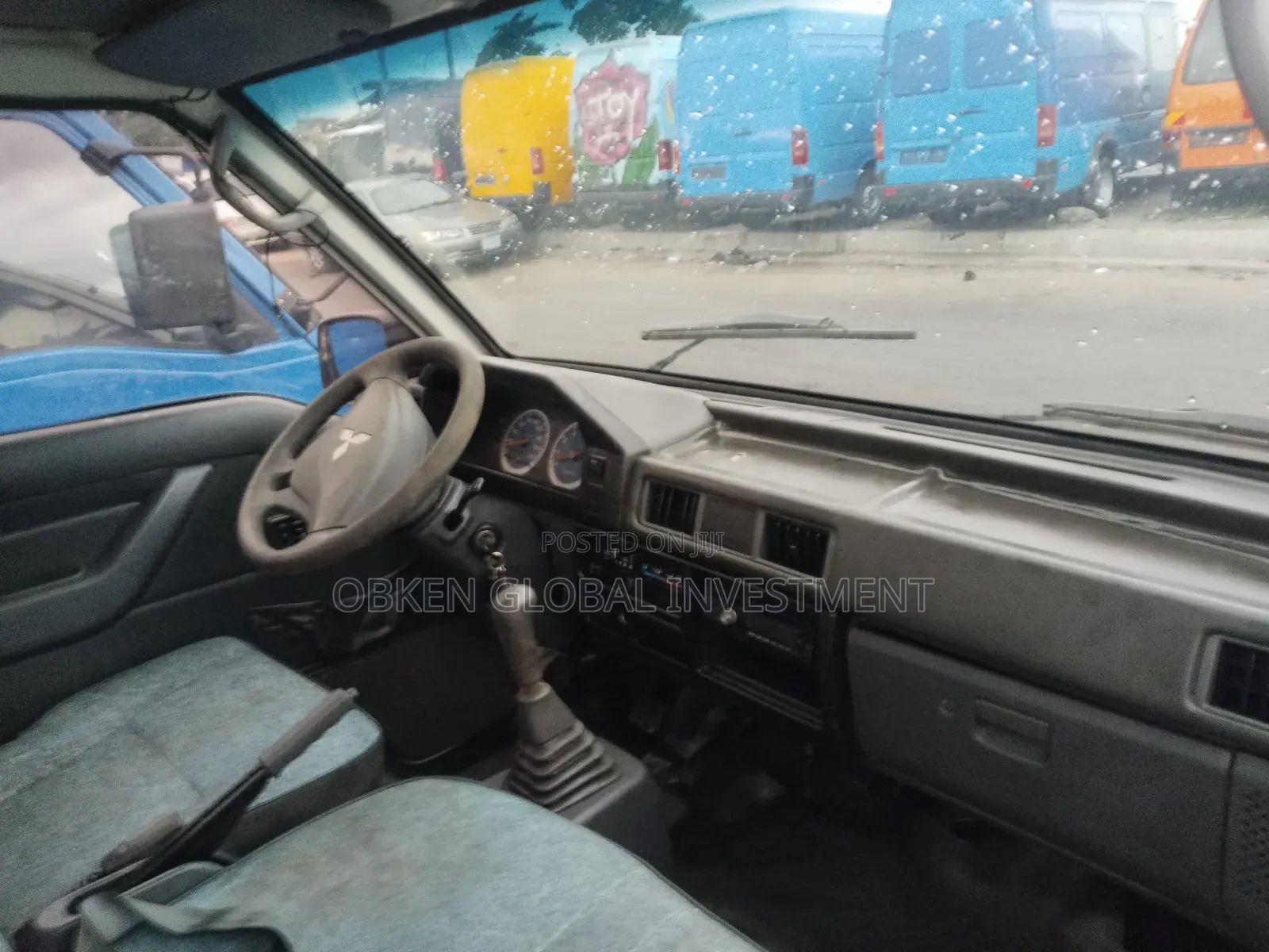 Mitsubishi Delica 2014 White