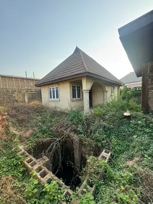 3bdrm Bungalow in Akala Expres for sale