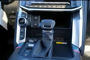 New Toyota Land Cruiser Base 4WD 2026 Black