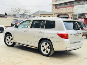 Toyota Highlander Limited 2010 Silver