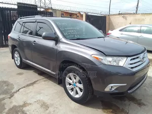 Toyota Highlander 2013 Gray