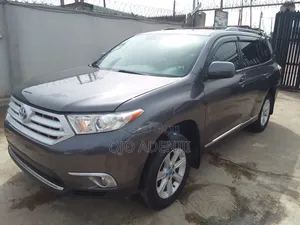 Toyota Highlander 2013 Gray