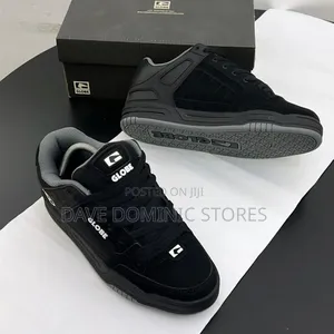 Globe Tilt Men’S Shoes